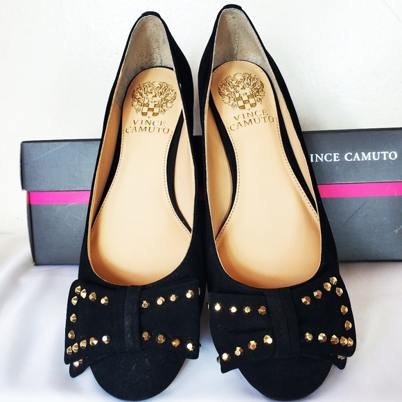 Vince Camuto Shoes - 🔥Vince Camuto Annaley Studded Bow FLat 6M NEW